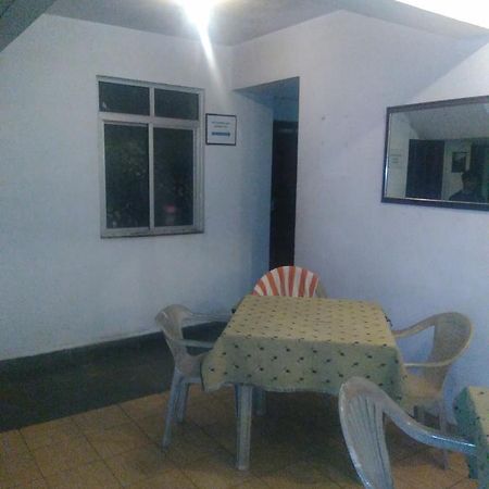 Hôtel Palm Grove à Cavelossim Extérieur photo