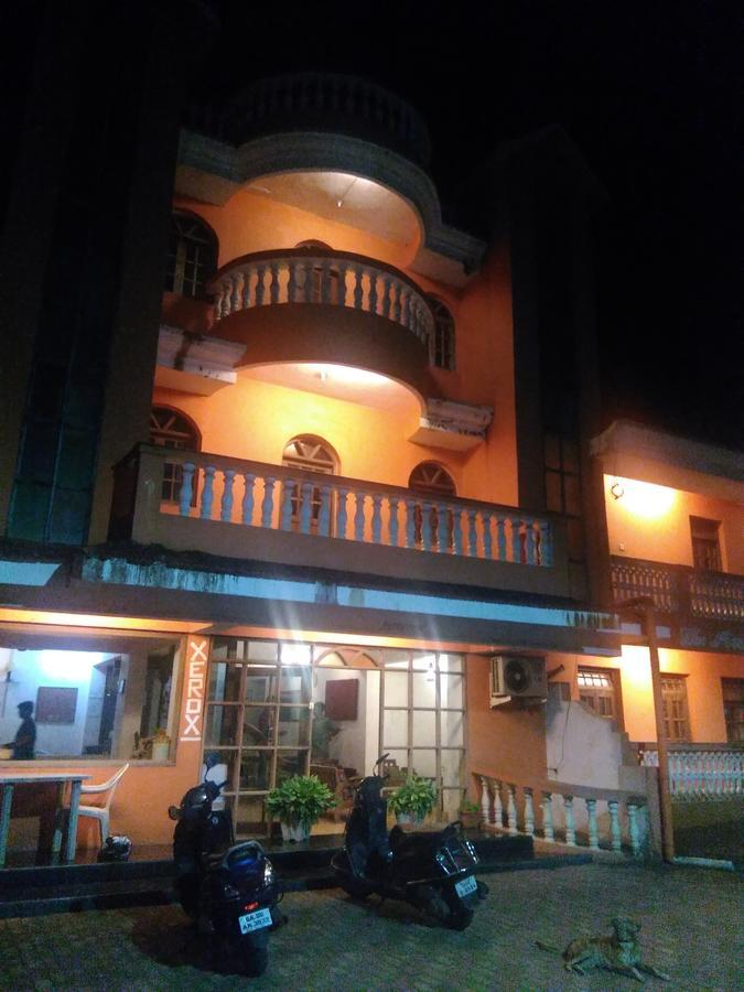 Hôtel Palm Grove à Cavelossim Extérieur photo